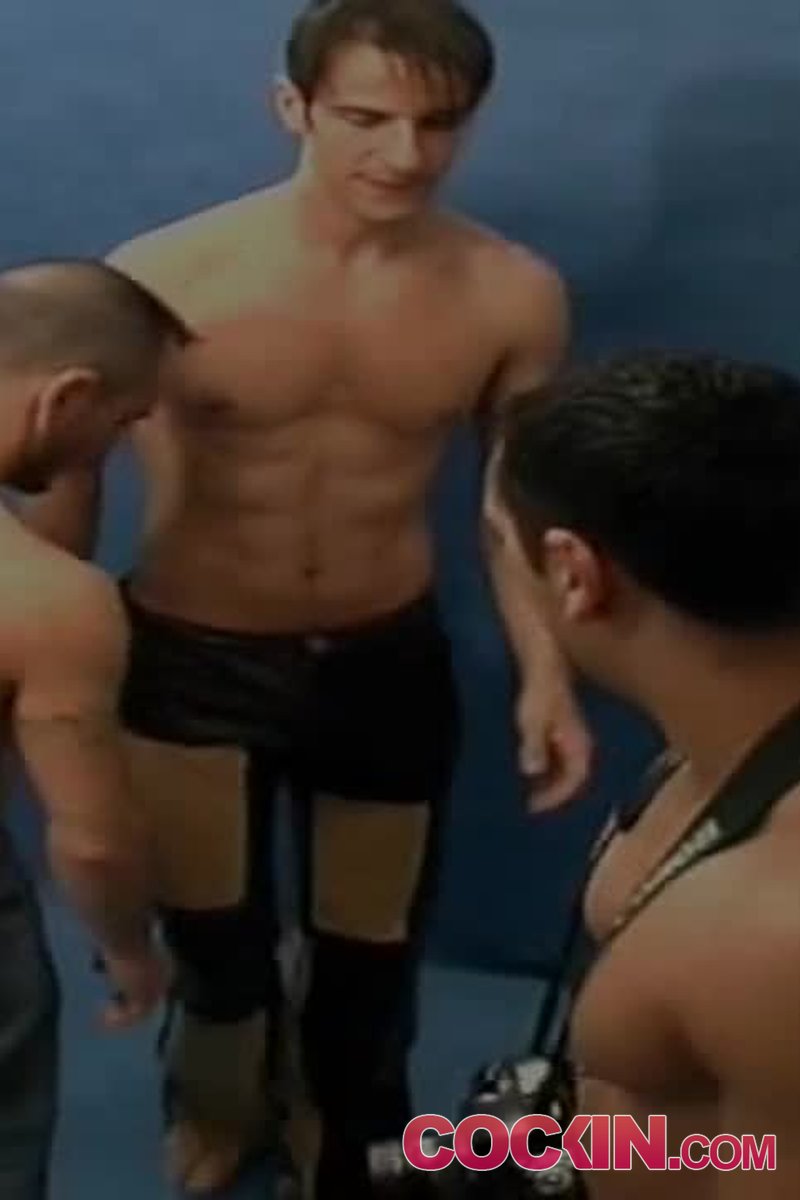 Casting Time 1 - Screenshot 1 of 4 - Gay