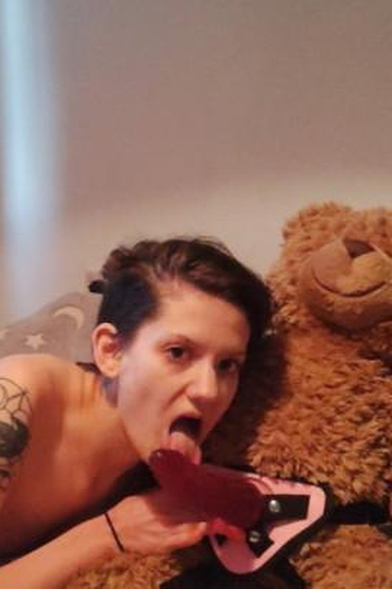 Fucking Bert - Screenshot 1 of 4 - All Sex