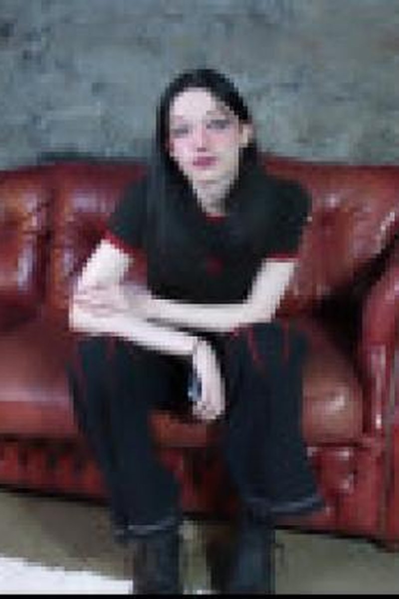 Backstage - Screenshot 1 of 4 - Goth