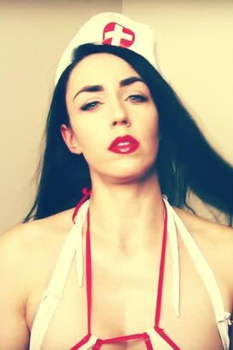 Nurse Seduction - Screenshot 1 of 4 - Costume