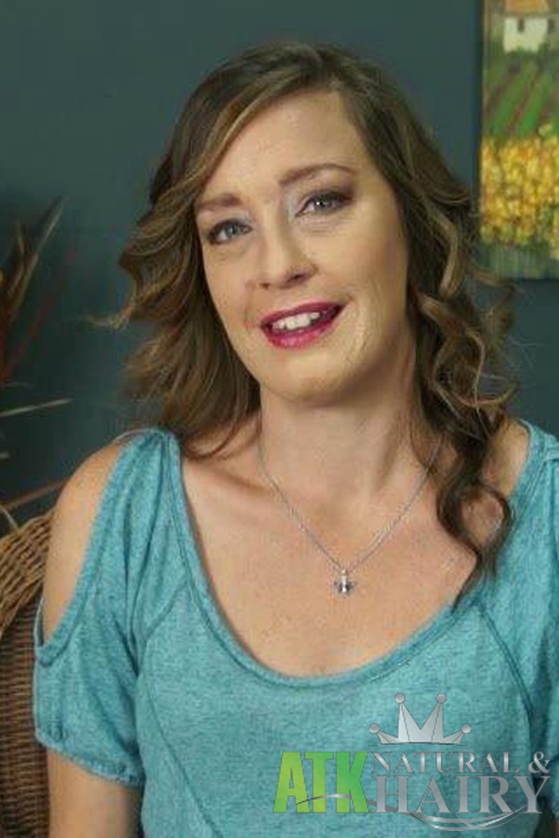 Cindi Thompson - Interview - Screenshot 1 of 4 - Blonde Hair (Female)