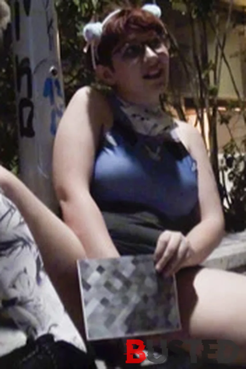 Hentai in Real Life. (And Uncensored, of Course) the Otaku Meraki and Her Anal Plug Hunting in Madrid... Volunteers? - Screenshot 1 of 4 - Amateur