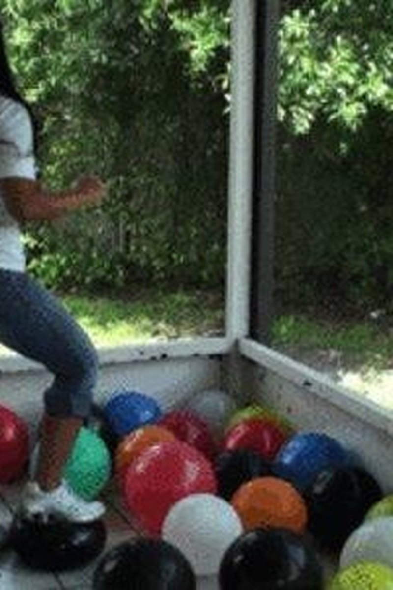 Puff Plus Stomp... - M4V - Screenshot 1 of 4
