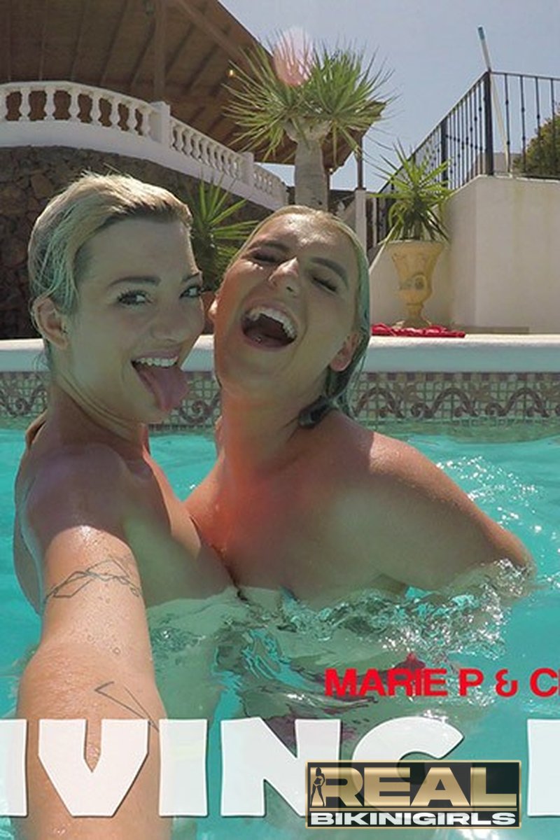 Diving in - Screenshot 1 of 4 - Blond Hair