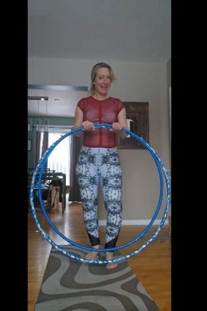 Hooping Beginner 101 - Screenshot 1 of 4 - Health And Fitness