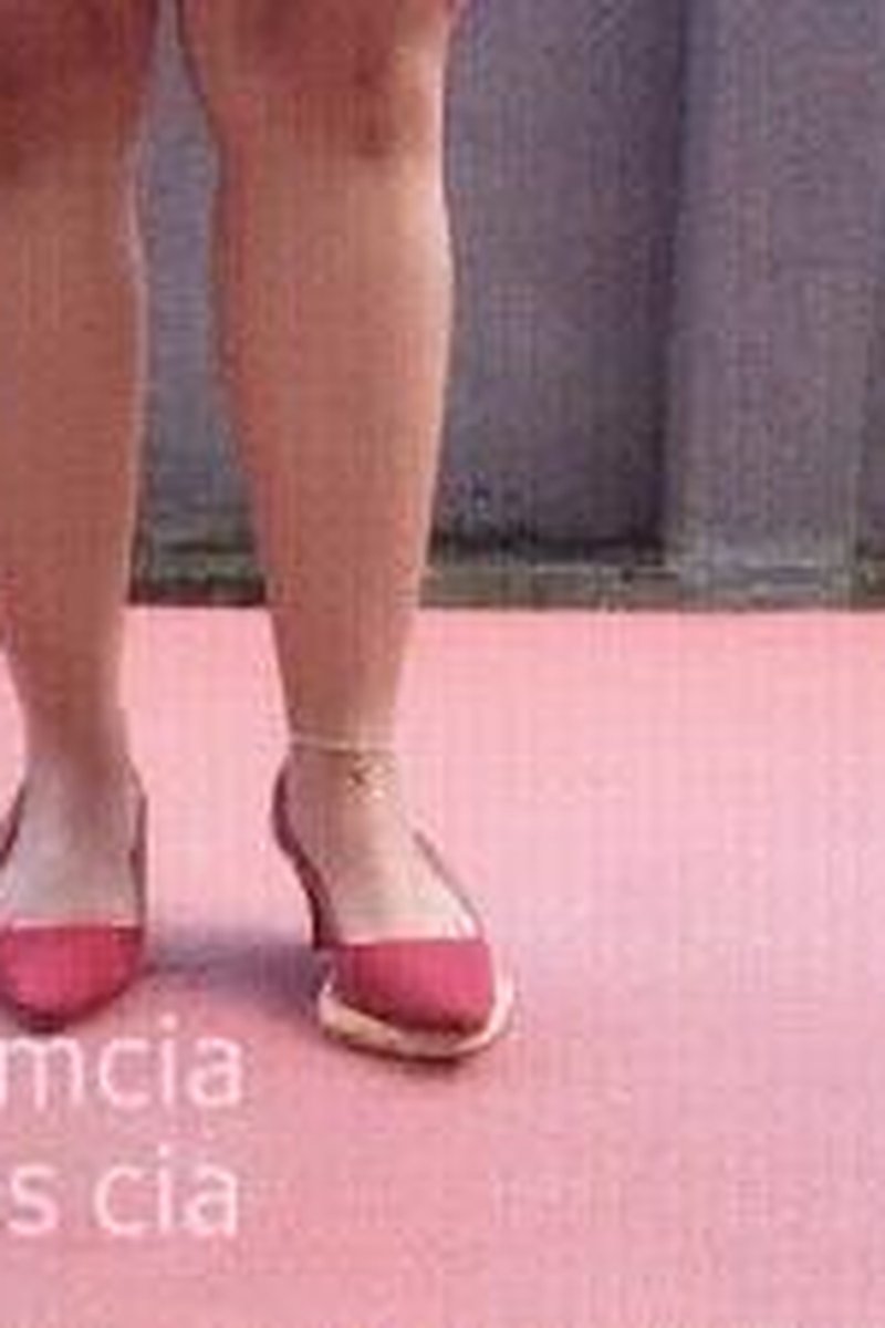 Red Heels Crush Bread - Screenshot 1 of 4 - Foot Fetish