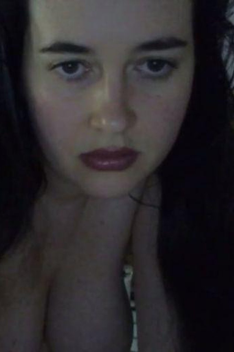 Stripping To Full Nude, Erotic Nude Dance - Screenshot 1 of 4 - Babes