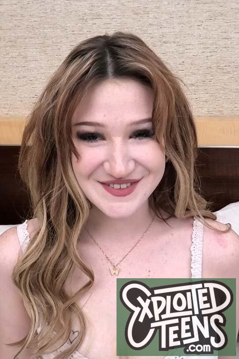 Trixie - Screenshot 1 of 4 - Creampie