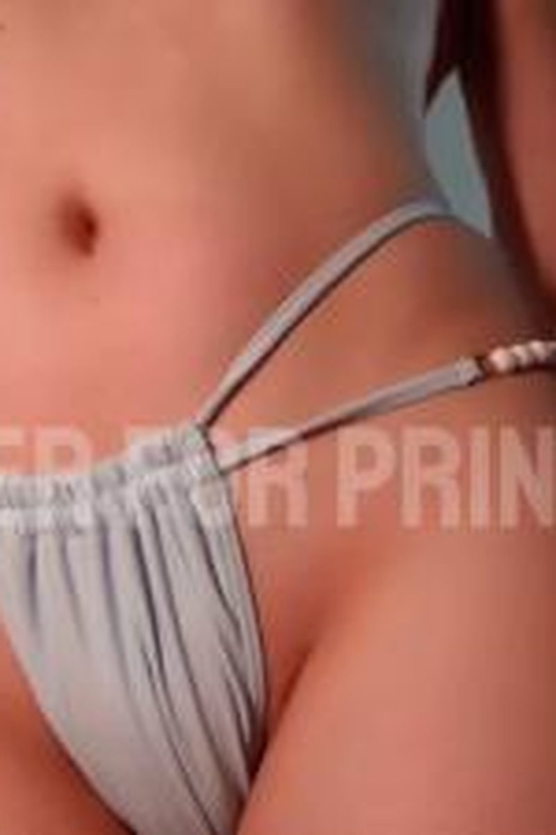 Deeper For Princess - Screenshot 1 of 4 - Body Worship
