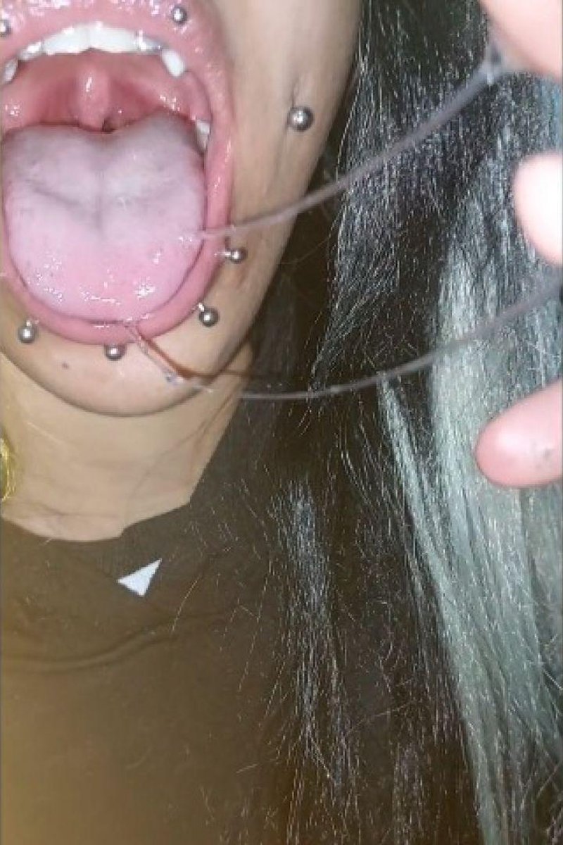 Drooling Demon - Screenshot 1 of 4 - Blowjob