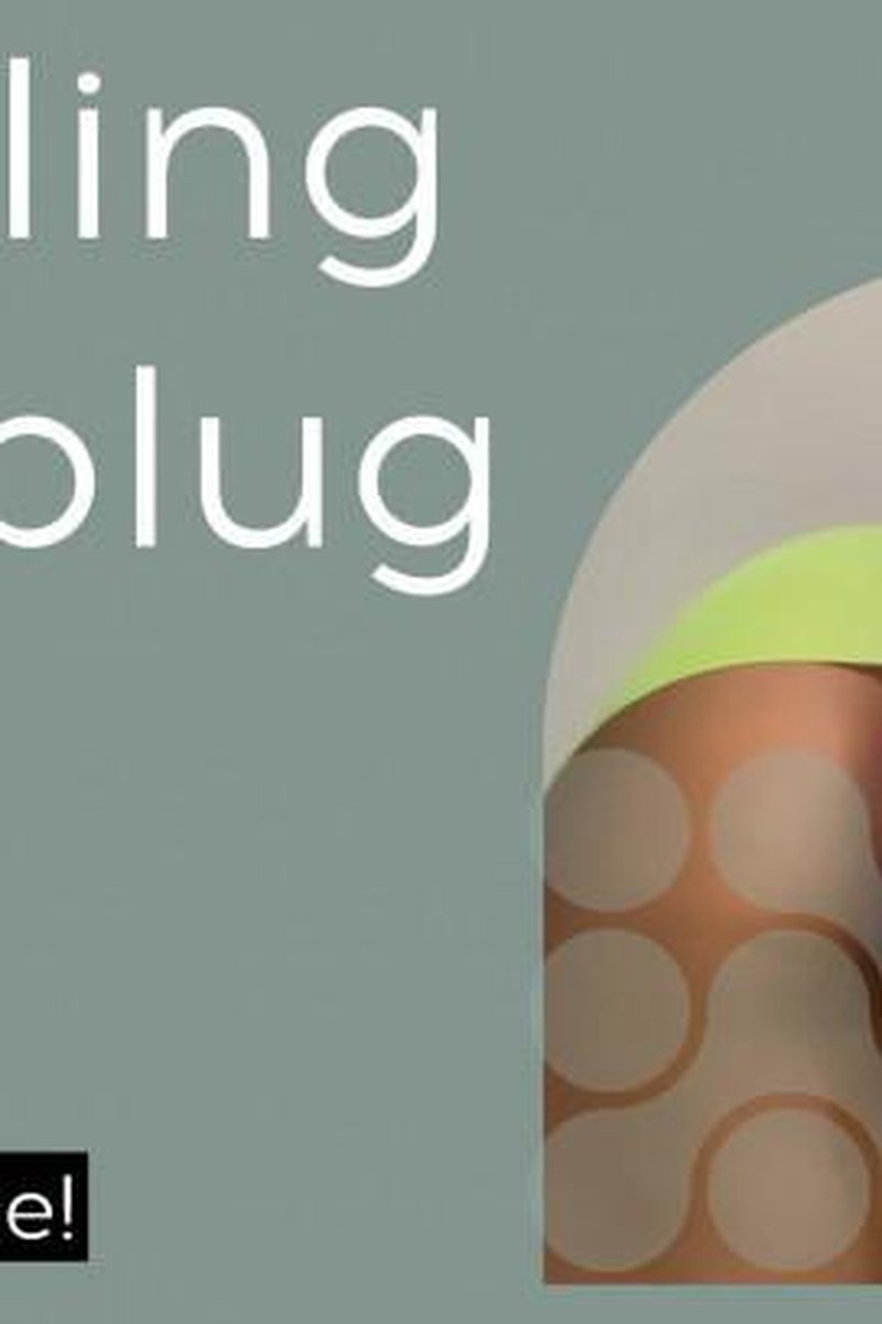 Dazzling Butt Plug - Screenshot 1 of 4 - Anal