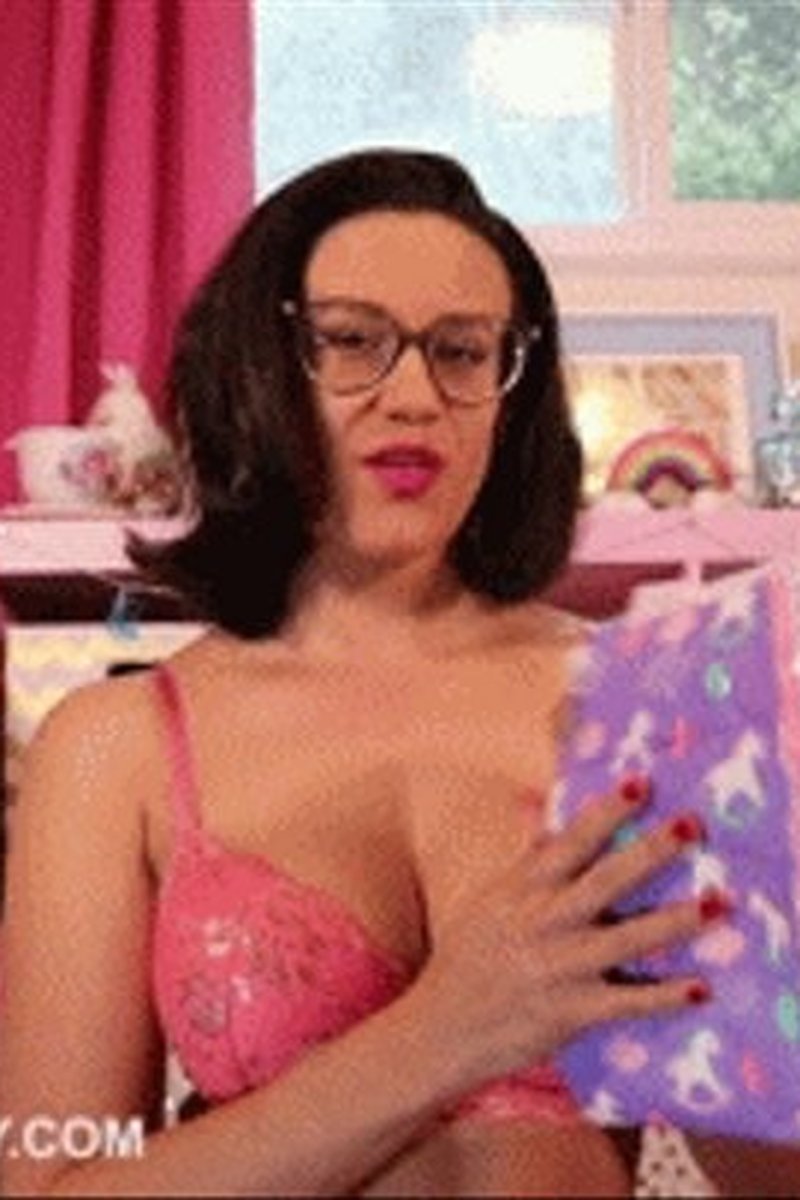 Age Regression Serum Transforms You Into Obedient Sissy Baby (Sd) - Screenshot 1 of 4 - Fetish