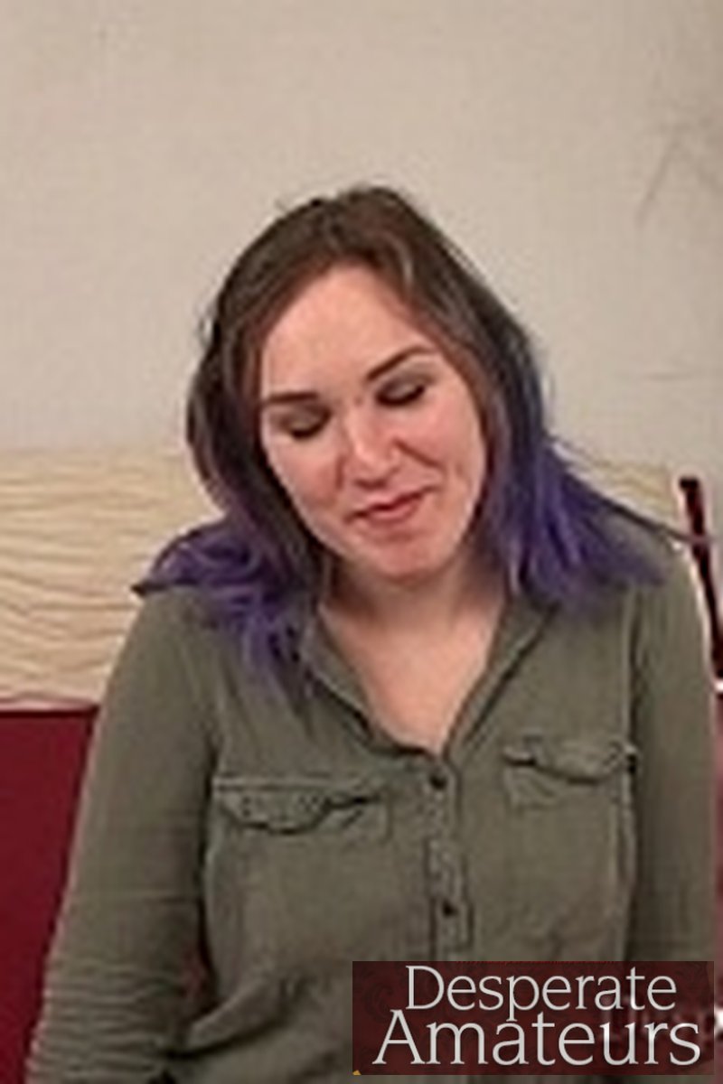 Noel - Screenshot 1 of 4 - Brown Hair