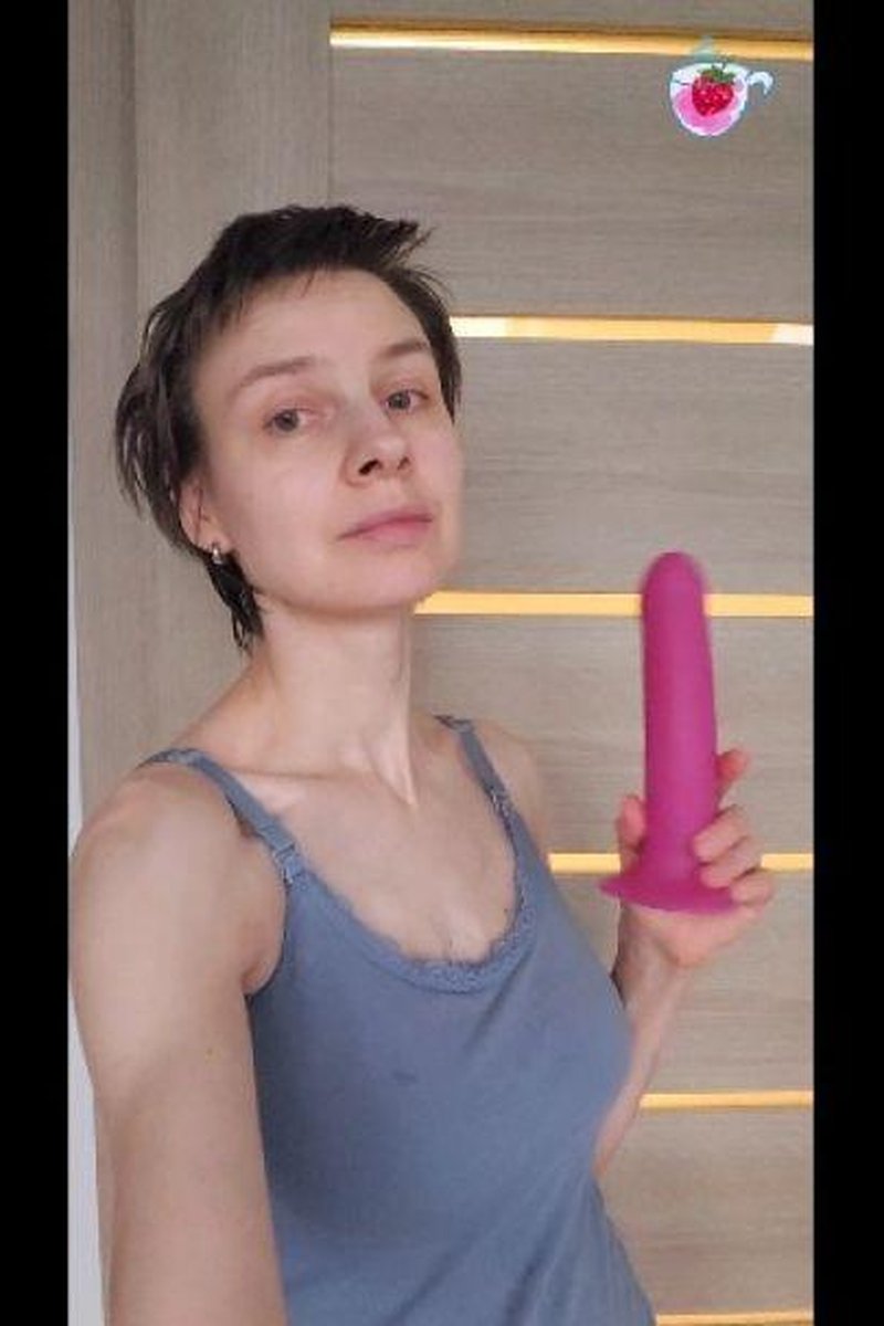 Pink Dong Sucking - Nipple-Dong Play - Screenshot 1 of 4 - Bignipples