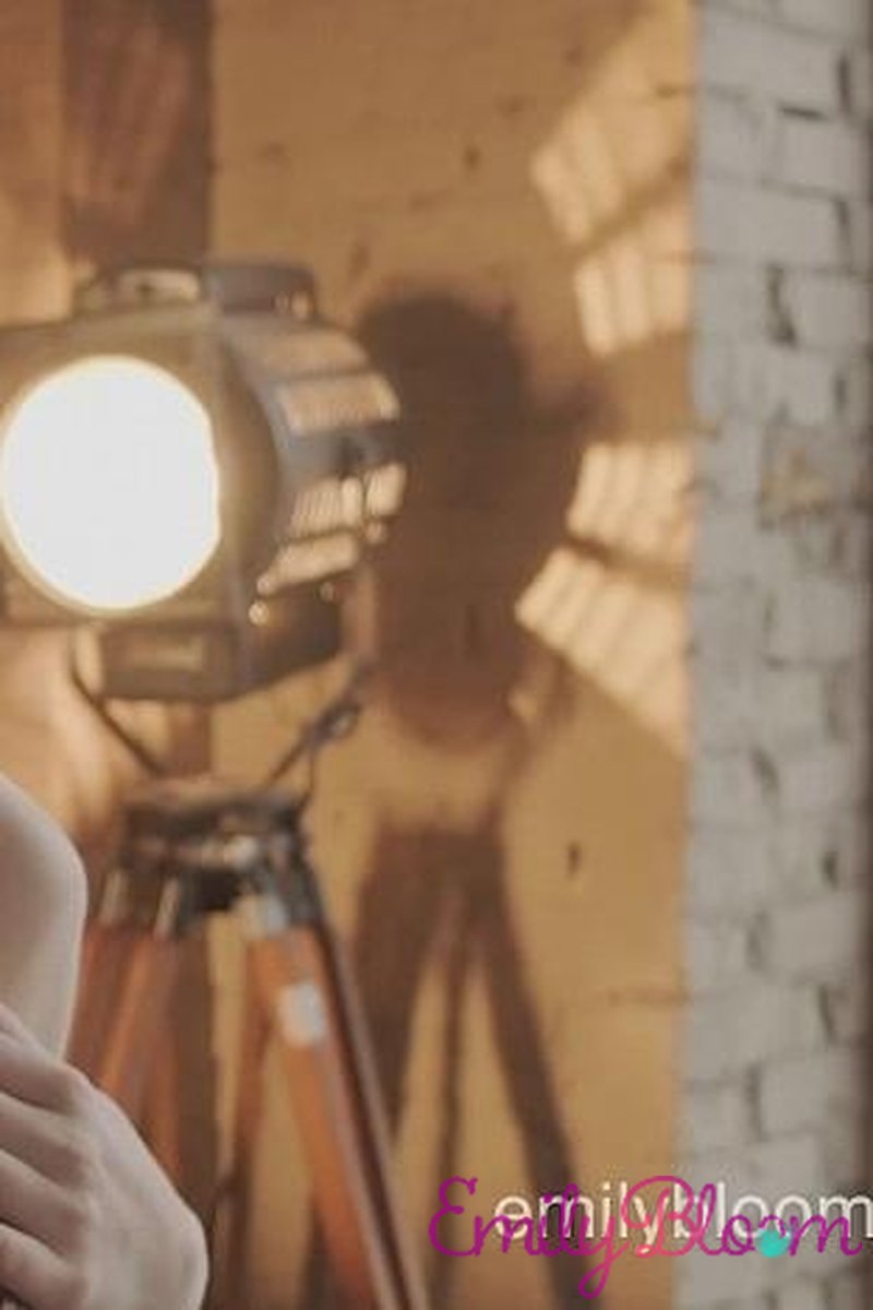 Spotlight Video - Screenshot 1 of 4 - Big Tits
