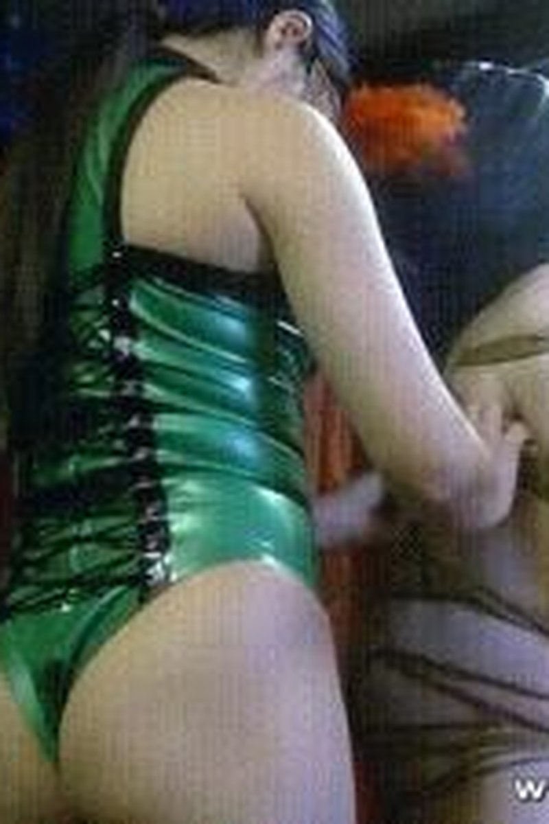 Masked Session - Screenshot 1 of 4 - Bondage