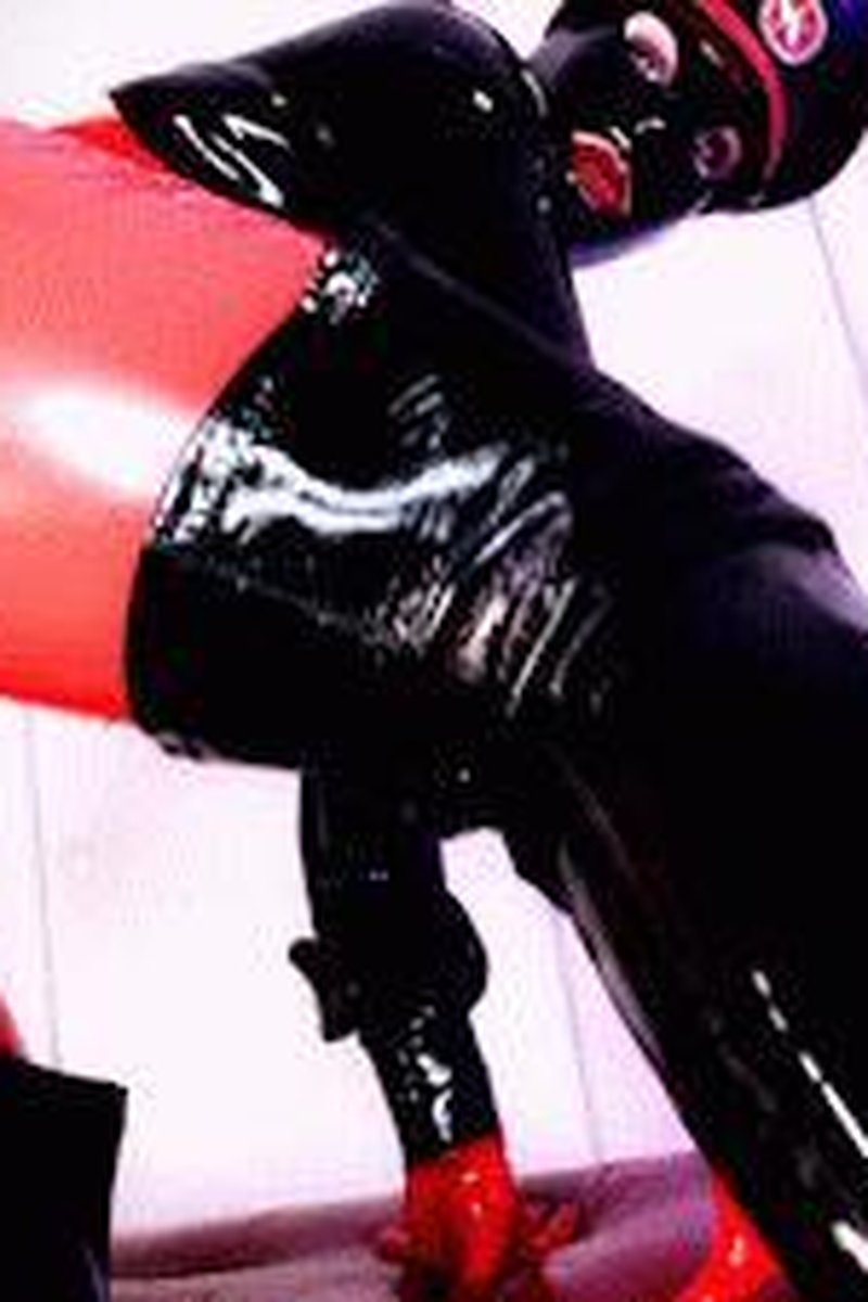 Rubber Sweat - Screenshot 1 of 4 - Boots