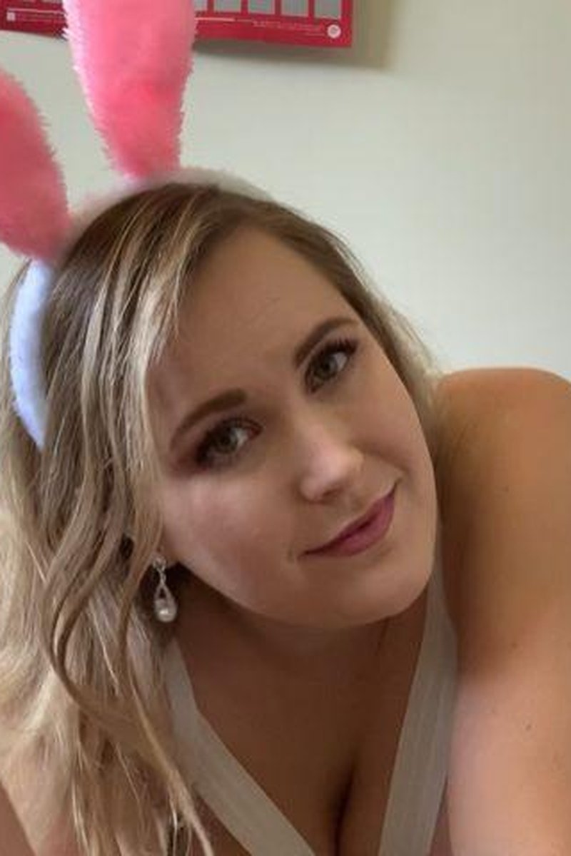 Easter Egg Fun - Screenshot 1 of 4 - Big Tits