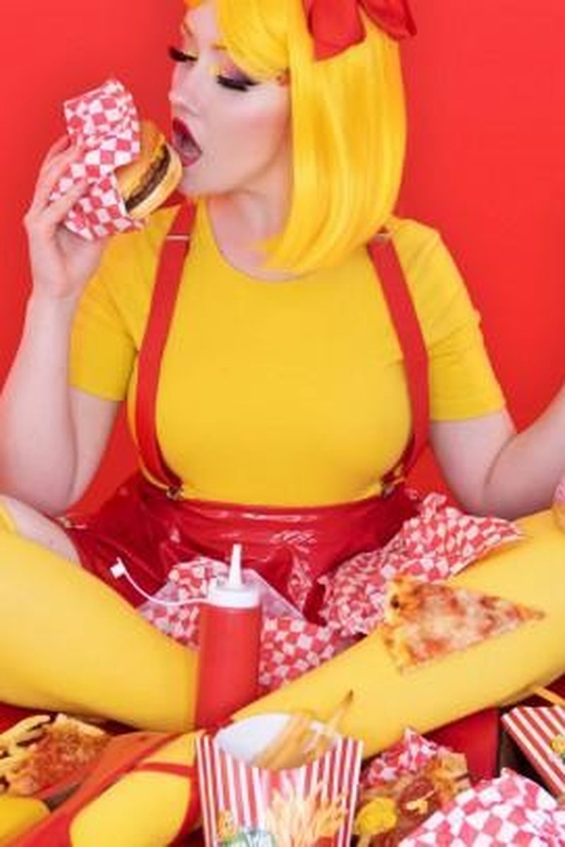 Gluttony - Screenshot 1 of 4 - Feeding