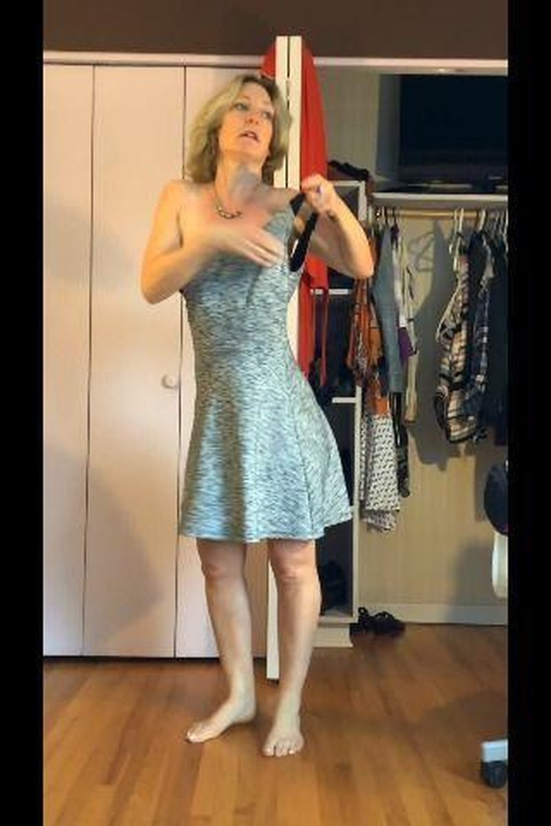 Clothing Changes - Screenshot 1 of 4 - Foot Fetish