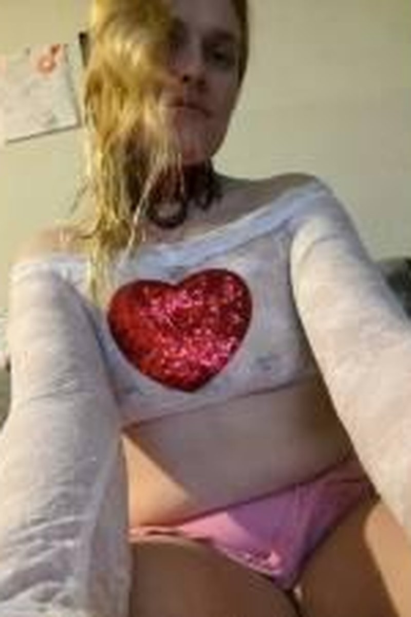 Miss Me - Screenshot 1 of 4 - Blonde Hair (Female)