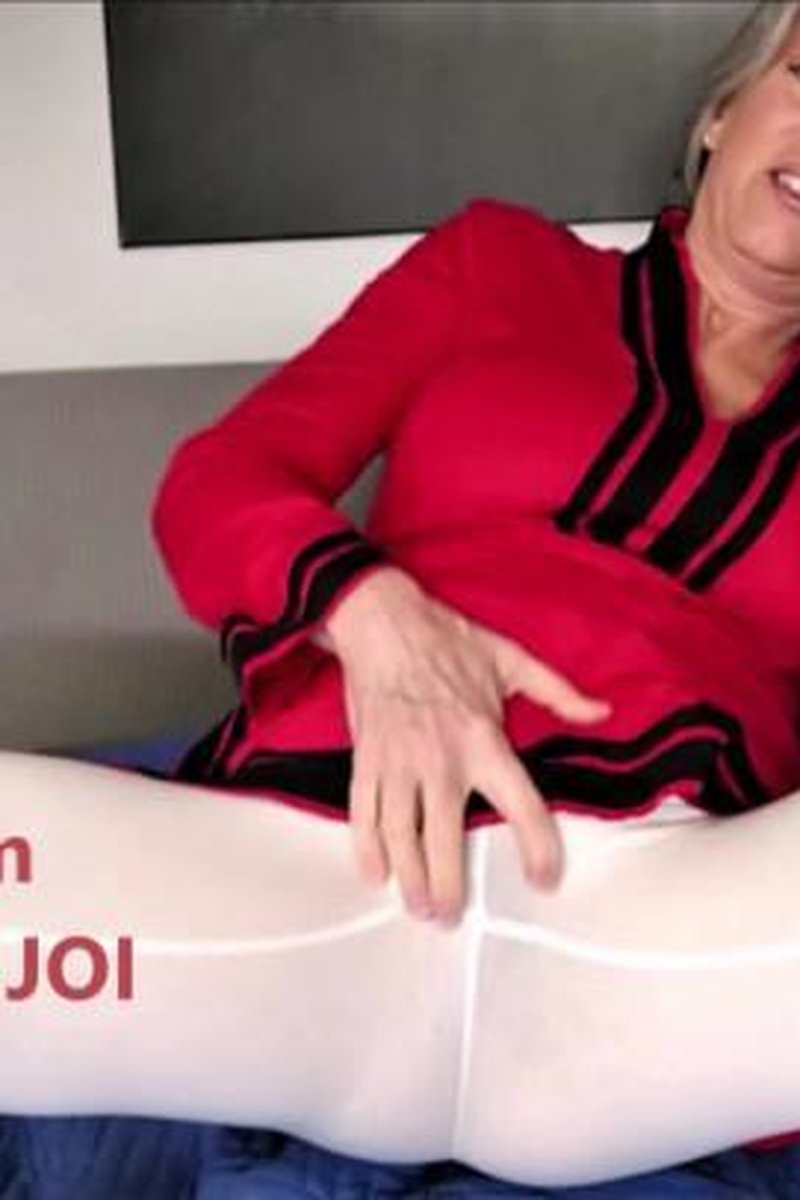 Step-Mom Yoga Pants JOI - Screenshot 1 of 4 - Jerk Off Instruction