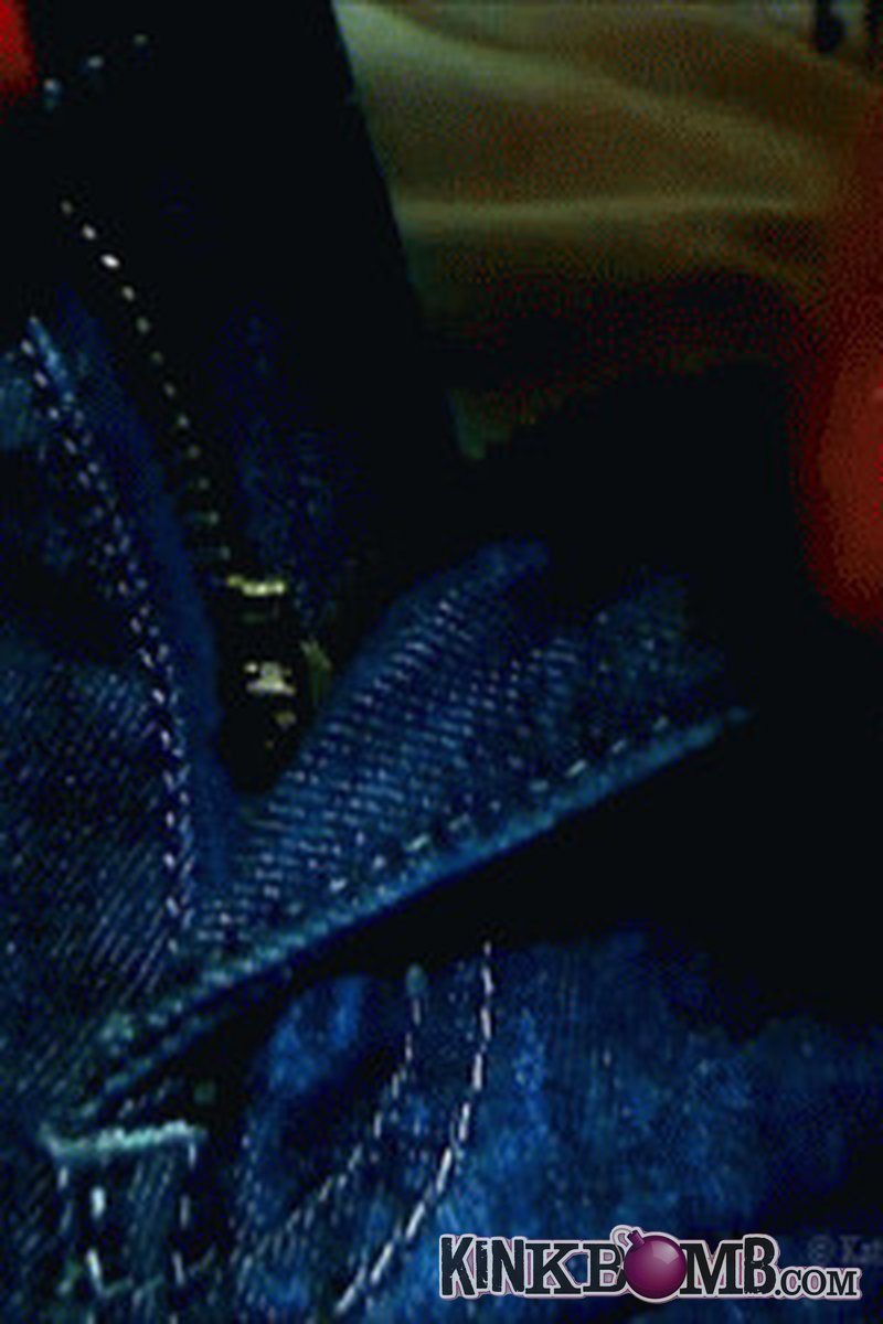 Katrina Vonbad: HD the Zipper Mov - Screenshot 1 of 4 - Fetish