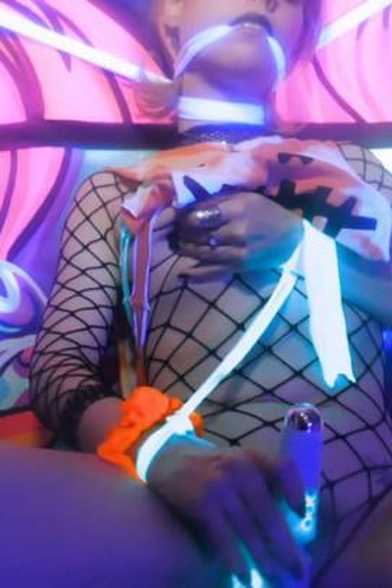 TP-manyvidsswampbride-double-bind