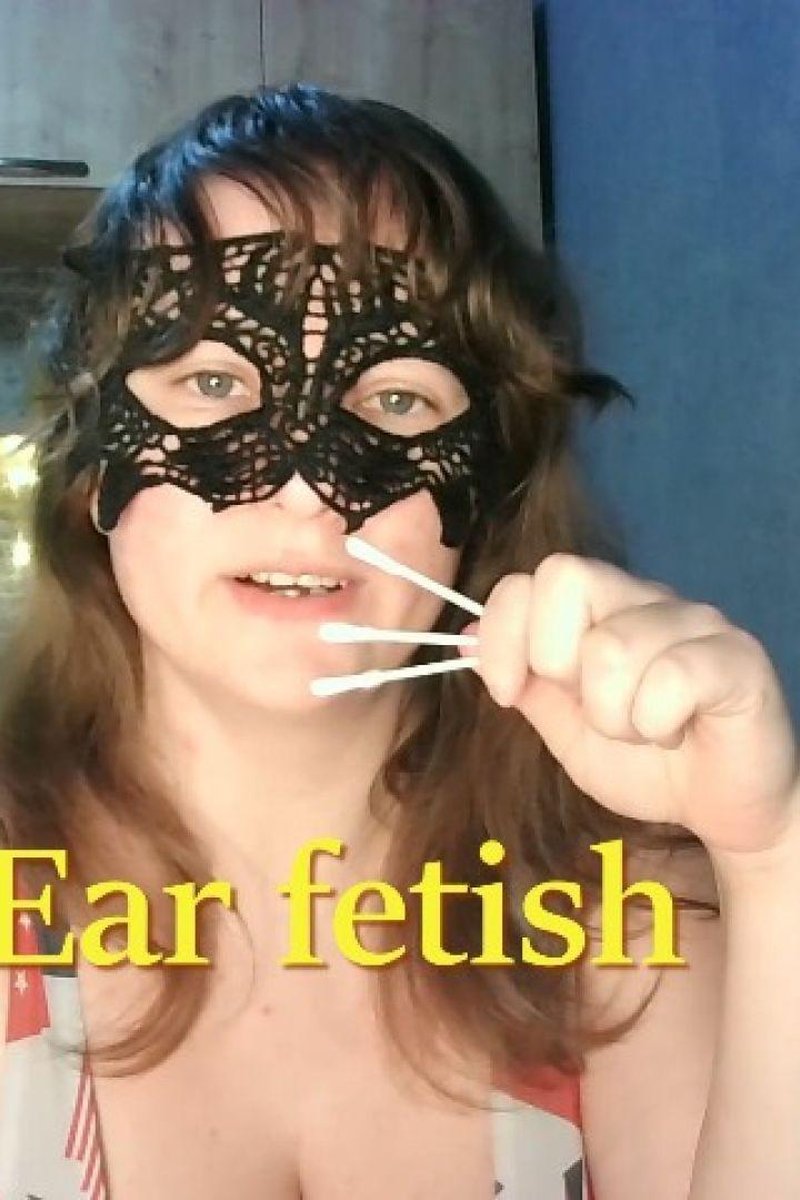 I Clean And Caress My Ears For You - Screenshot 1 of 4 - Ear Fetish