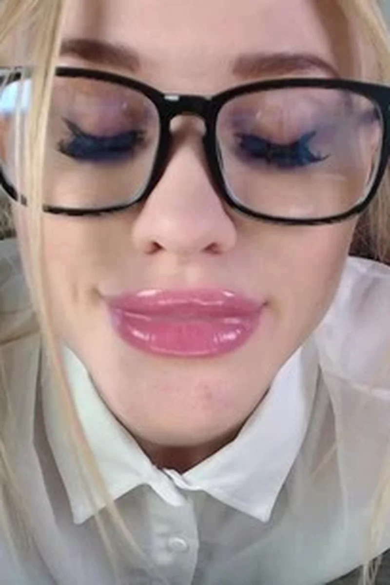 Jerk Off Instruction (Cum Countdown) - Mouth Fetish - Screenshot 1 of 4 - Babes