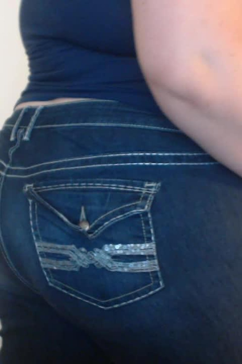 Jean Perv - Screenshot 1 of 4 - Ass Worship