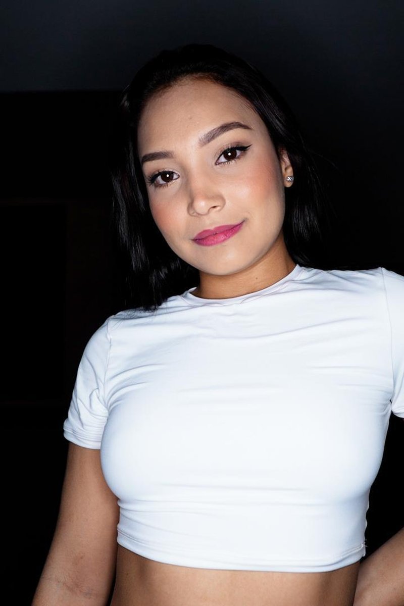 Kiara - Screenshot 1 of 4 - Amateur