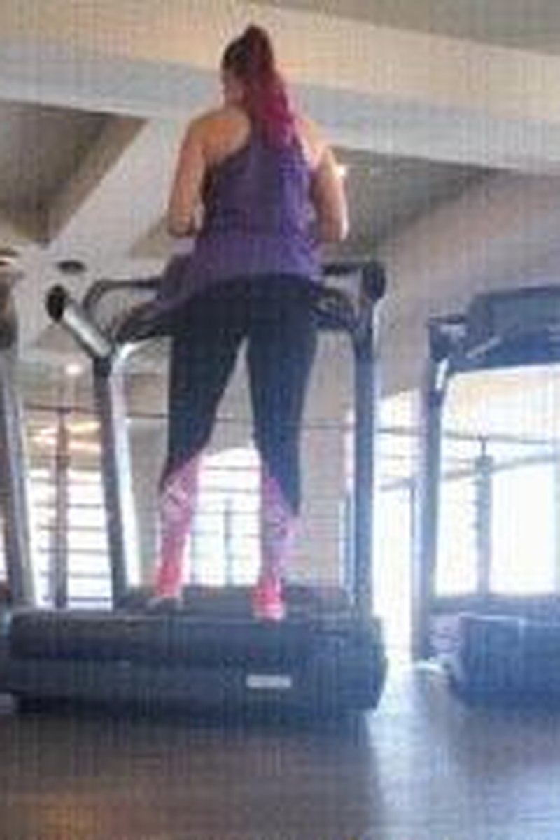 Treadmill Creeper - Screenshot 1 of 4 - Ass Worship