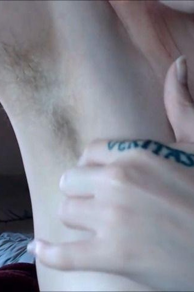Pit Worship - Screenshot 1 of 4 - Armpit Fetish