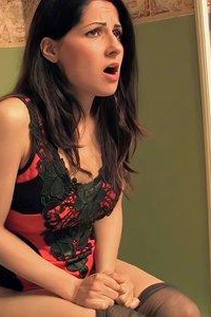 Bad Timing (4K Upscaled) - Hannah Perez - Screenshot 1 of 4 - 4k Upscaled