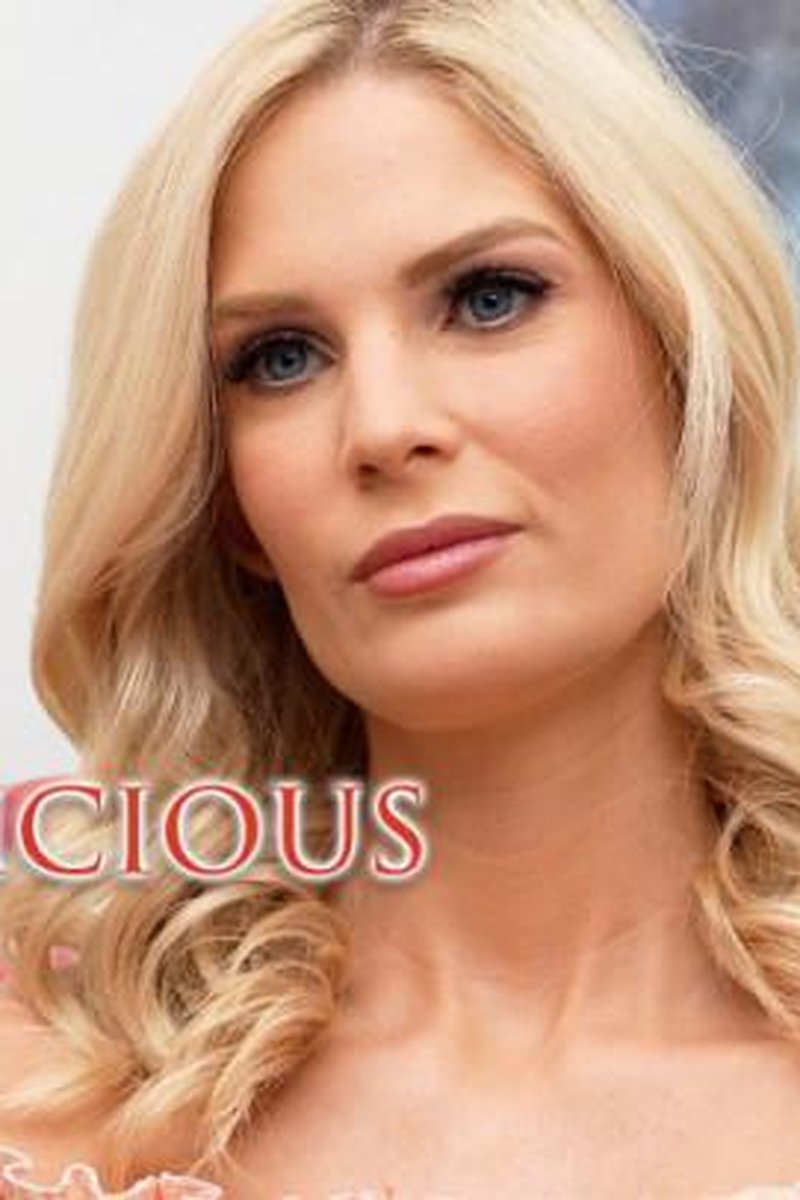 Candee Licious Interview - Screenshot 1 of 4 - Babes