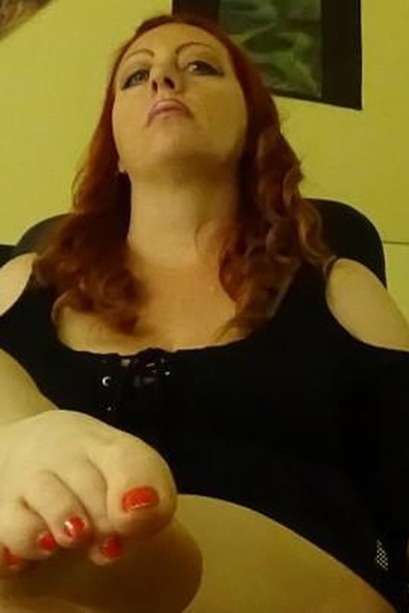 Suck Each Toe - Screenshot 1 of 4 - Chastity Toys