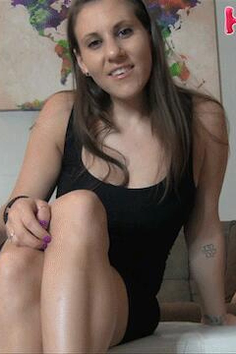 Click, Twitch, And Pulsate - Paypig Fuckery - Screenshot 1 of 4 - Ass Worship
