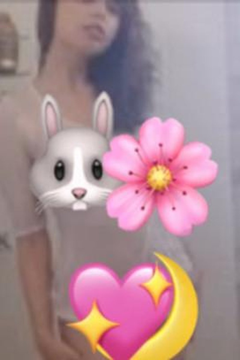 Dylan - Screenshot 1 of 4 - Fingering