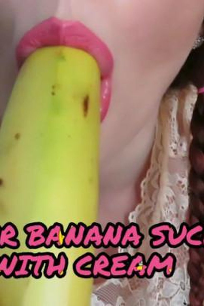 ASMR Banana Suck With Cream - Screenshot 1 of 4 - Licking