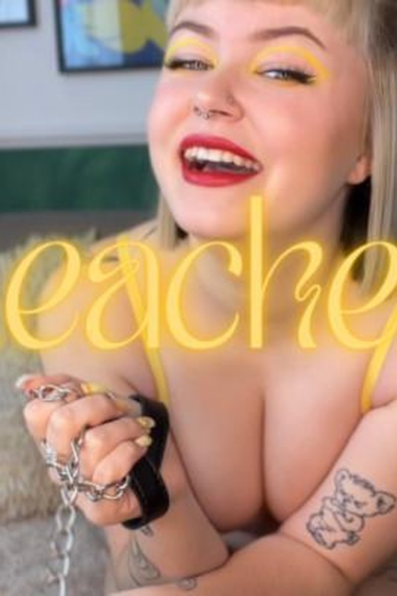 Leashed - Screenshot 1 of 4 - Barking