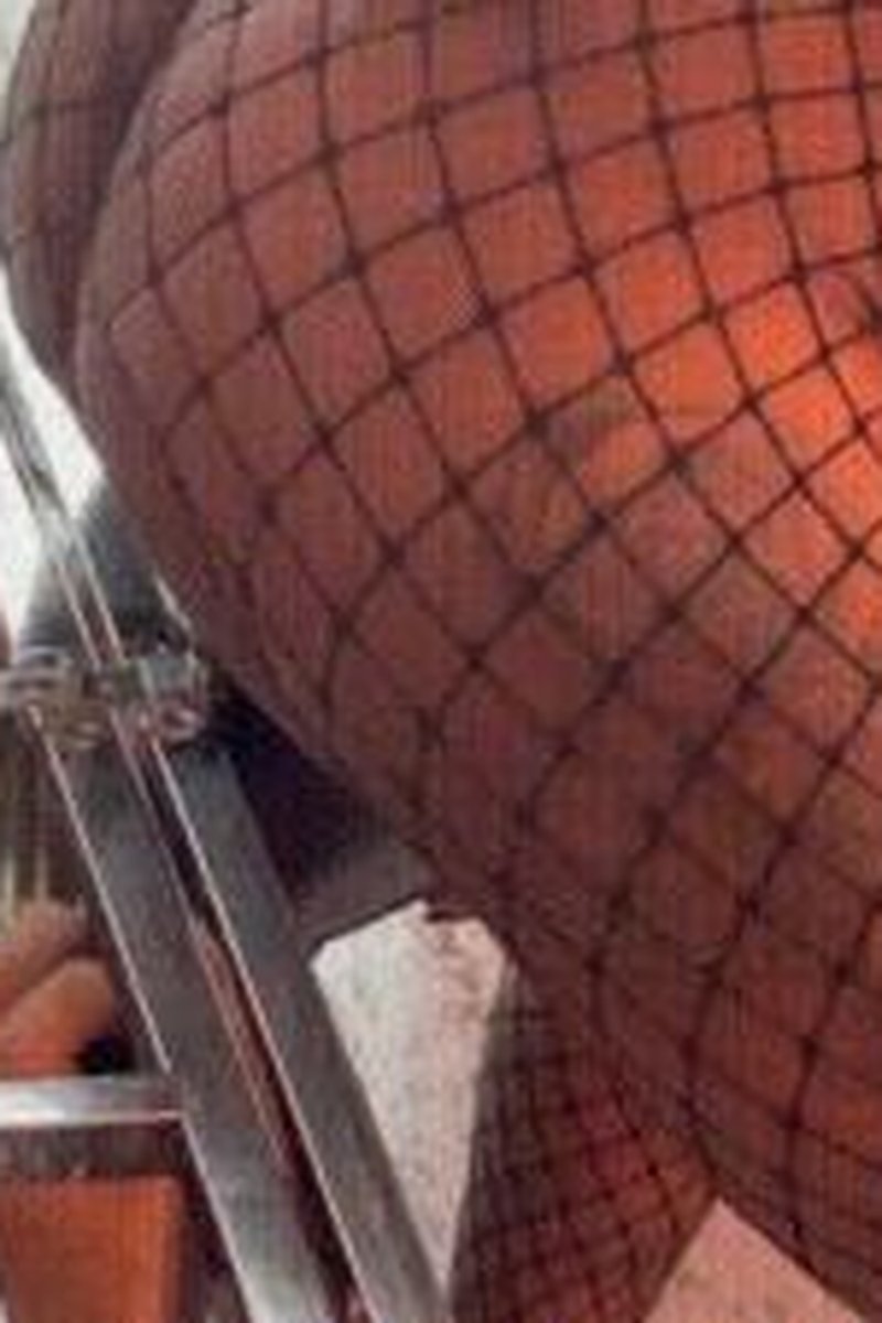 Trifecta Toilet Training - Screenshot 1 of 4 - Ass Worship
