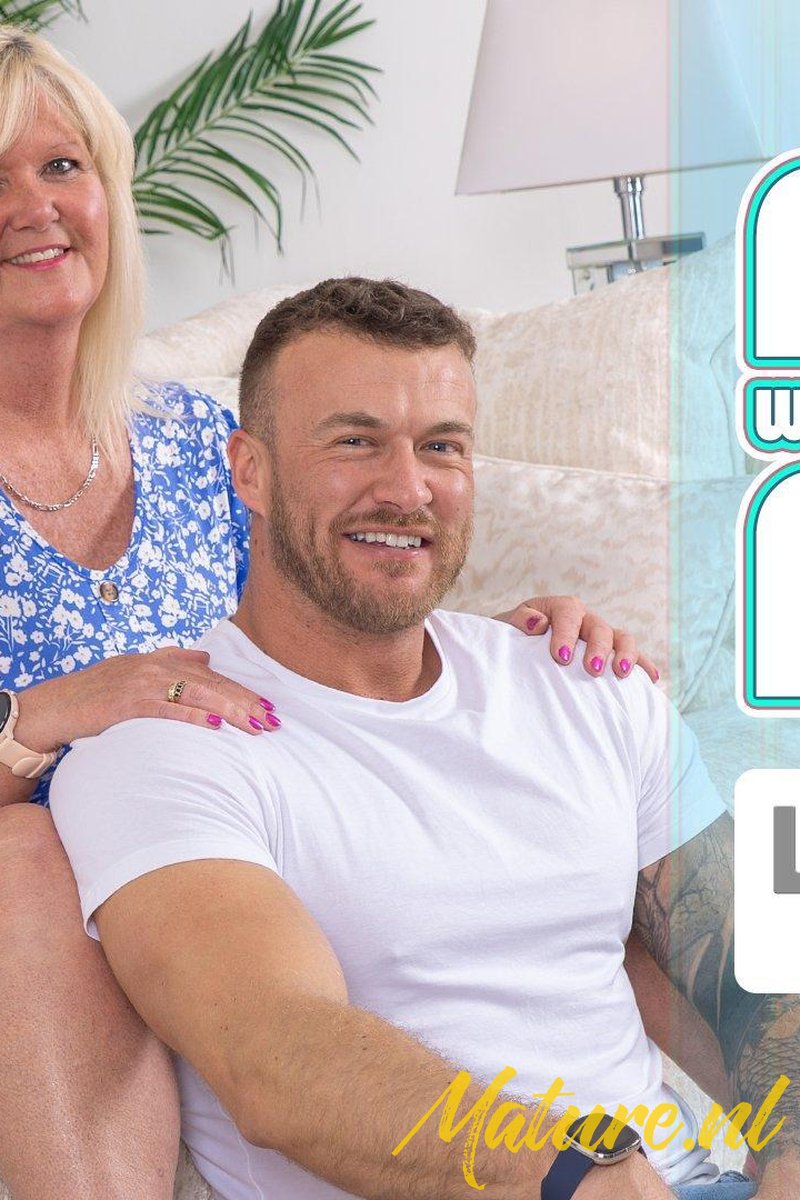 MatureNL – Alone At Home With My Friends Mom! Fucking Her Granny Pussy In Secret!