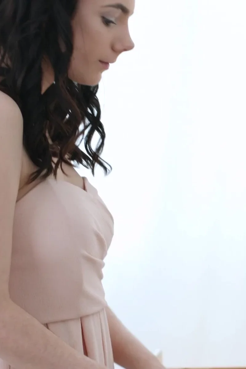 Lia Morano - Screenshot 1 of 4
