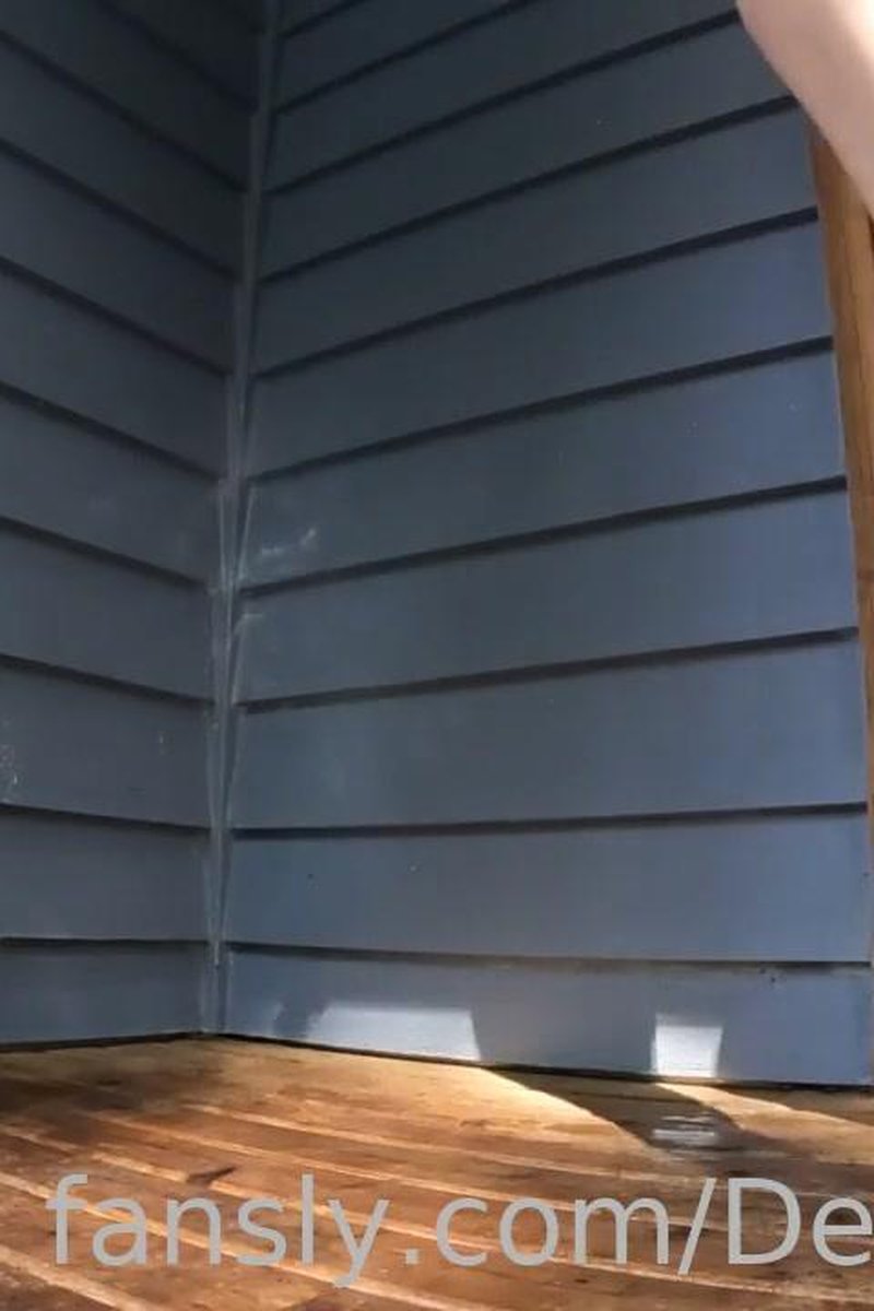 Pee Clips Comp - Screenshot 1 of 4 - Golden Shower