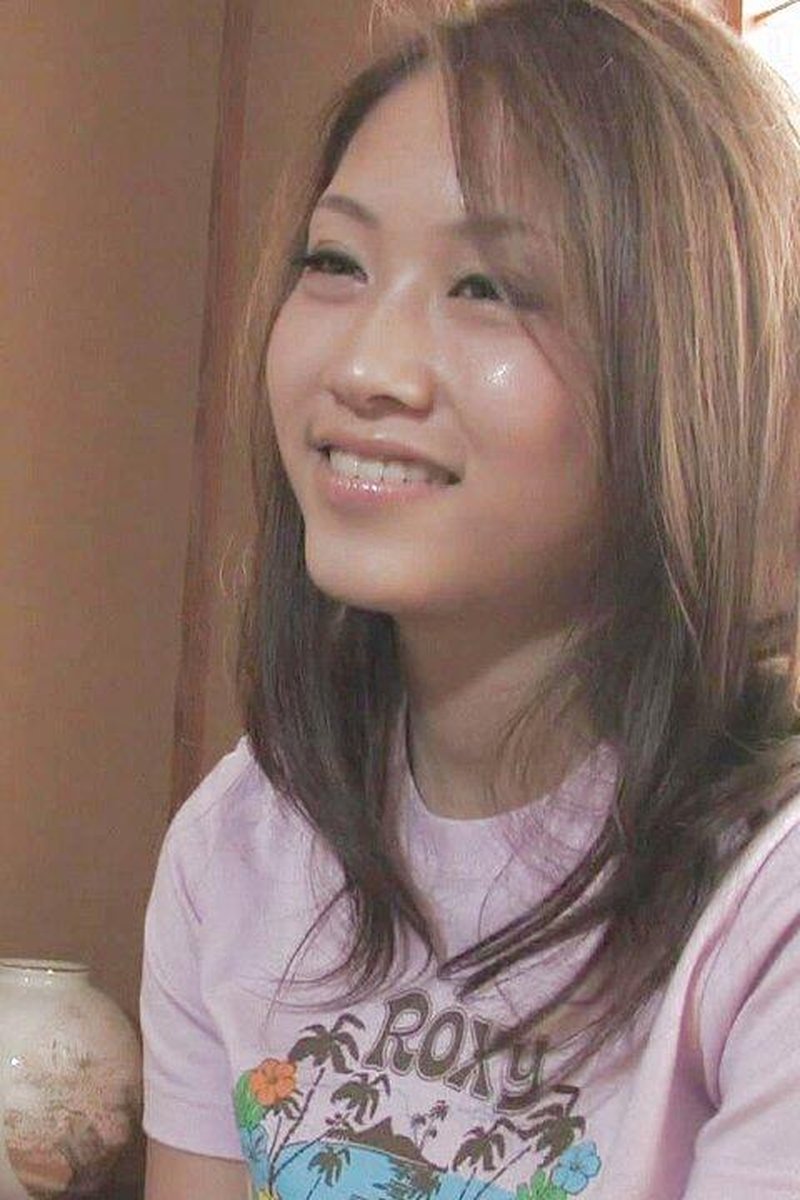Interview with Iori Mizuki Before Her Professional Porn Debut - Screenshot 1 of 4 - Asian