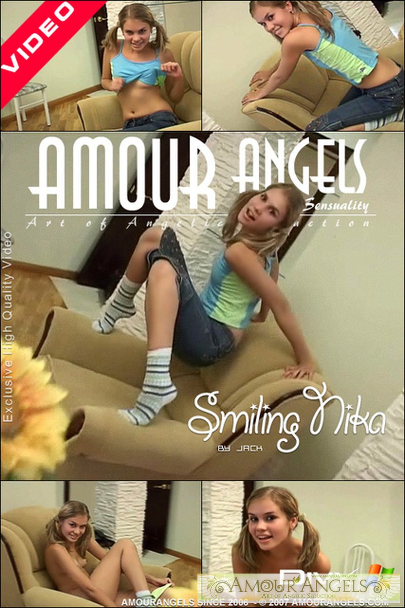 Smiling Nika - Screenshot 1 of 4 - Erotica