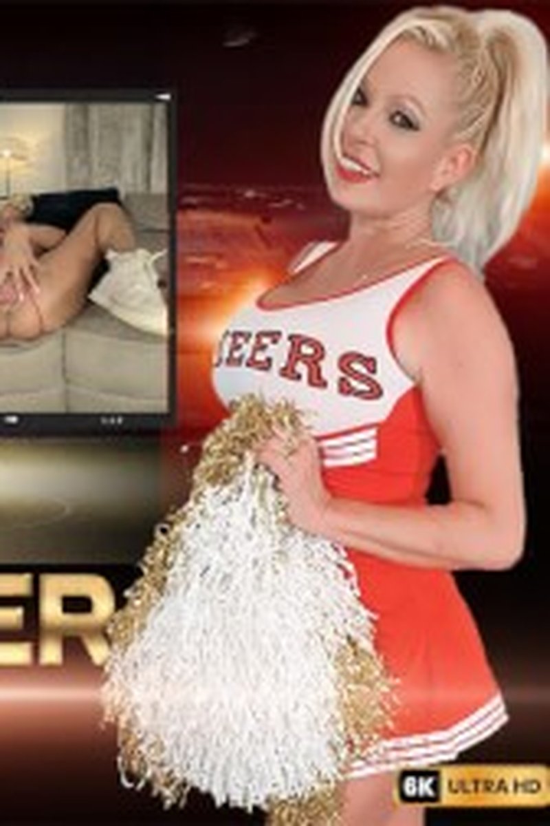 Cheerleading Lessons - Screenshot 1 of 4 - All Girl