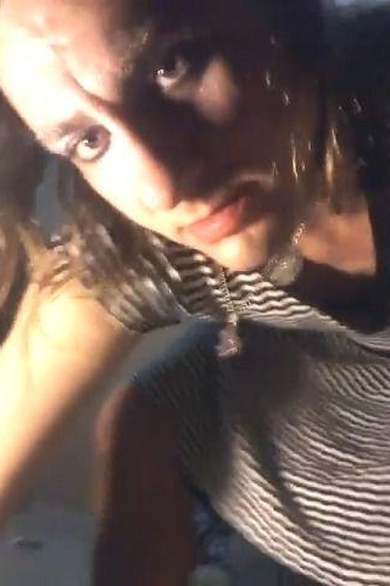 Inverted Undressing - Screenshot 1 of 4 - Cross Dressing