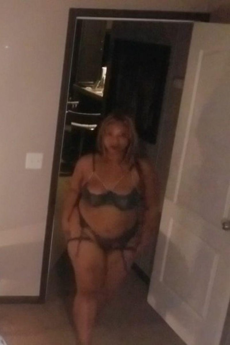 Ceiling View - Screenshot 1 of 4 - Ass Fetish